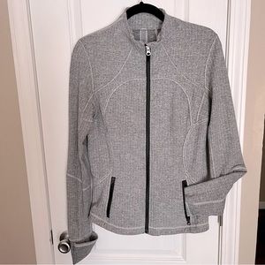 LuLulemon black and gray herringbone zip jacket. Excellent used condition.